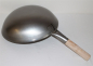 Preview: Wok Set Pfanne 40cm Ø runder Boden + Spatel Gas Induktionsmulde Carbon Stahl Edelstahl Holzgriff AAF Nommel®