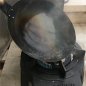 Preview: Wok Pfanne 30 cm Ø Eingebrannt rund Boden Carbon Stahl Holzgriff Gas Herd Grill