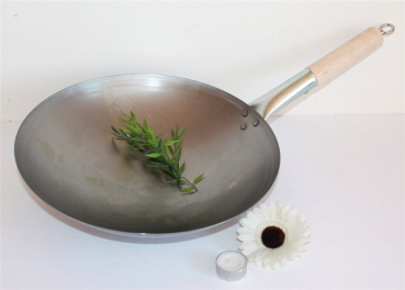Preview: Wok Pfanne 35 cm Ø China Gastronomie rund Boden Carbon Stahl Holzgriff zum Aufhängen Gas Herd Grill