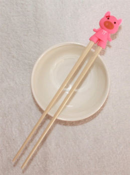Preview: 068 Chopsticks 1 Paar Stäbchen Schwein Essstäbchen Helfer rosa Miss Piggy