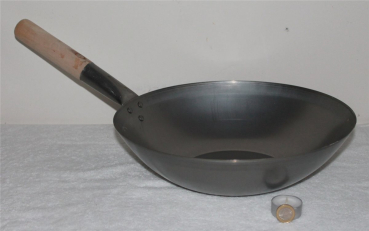 Wok Pfanne 33 cm Ø China Gastronomie flacher Boden Carbon Stahl Holzgriff Gas Herd Grill