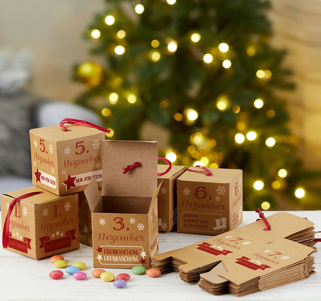 Bastelset Asia-Art-Factory zum Weihnachtskalender befüllen 6x6 Adventskalender cm - Würfel Aufhänger tlg 24 Boxen