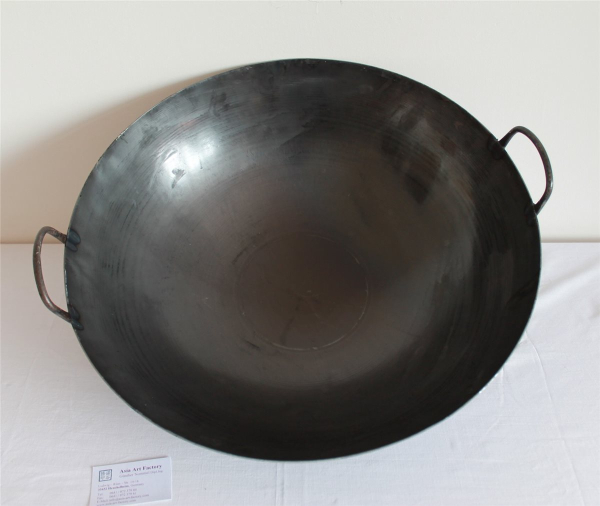 Wok Pfanne 55 cm Ø (22 Zoll) runder Boden Carbon Stahl 2 Henkel China Gastronomie Gasherd
