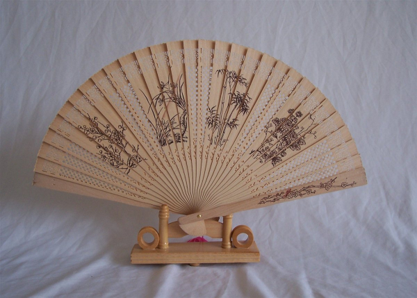 082 Fächer Holzfächer Handfächer Sommerfächer Hand Sommer Deko Ornamente