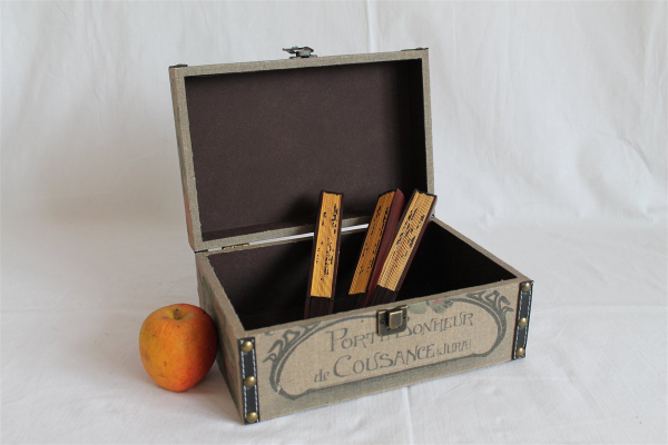 820 Holz Box Leinen Stoff Geschenke Kiste Truhe Schatz grün Glücksklee 27x18x12 cm