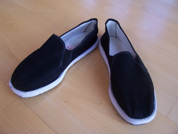Tai Chi Qi Gon KungFu Schuhe mit Gummisohle 02, 36 bis 45