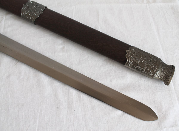 Tai Chi, Kung Fu, Deko Schwert 050 Kaiser aus Metall  Holzscheide