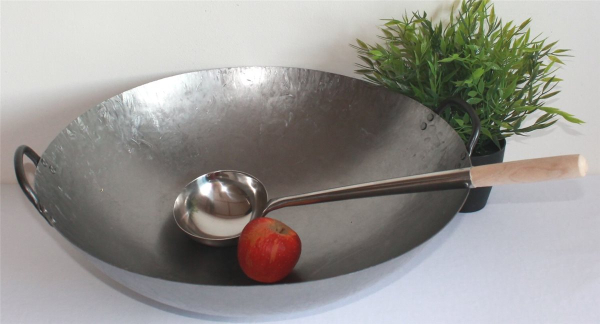 01 Schöpfkelle Schöpflöffel Suppenkelle Edelstahl Wok Kelle Löffel 47 cm lang