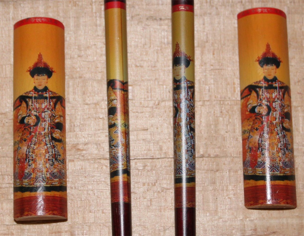 010 Chopsticks 2 Paar Stäbchen Eßstäbchen Bänkchen Holz Essstäbchen Kaiser Geisha